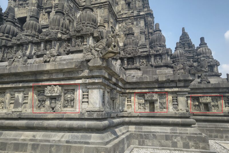 プランバナン寺院・欄楯外面の下段にある浮彫